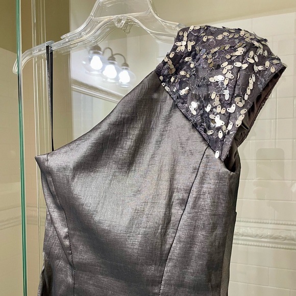 JESSICA McCLINTOCK Metallic One-Shoulder Dress - Picture 10 of 15